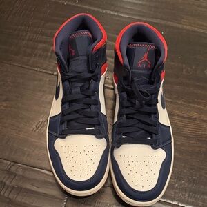 Nike Jordan Men's Navy and Red Sneakers